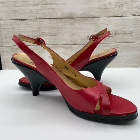 Charles Jourdan Red Leather Pumps With Back Heel - Picture 7 of 12